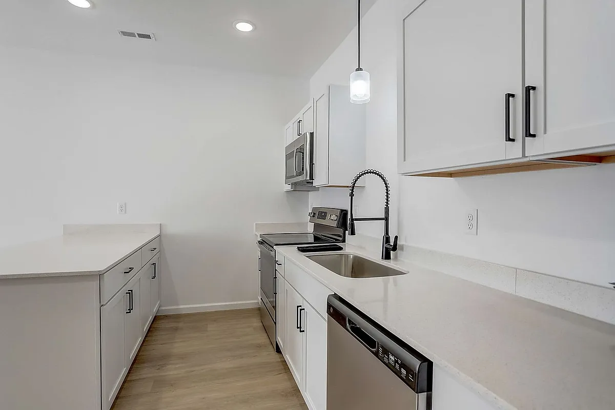 Floor plan 723