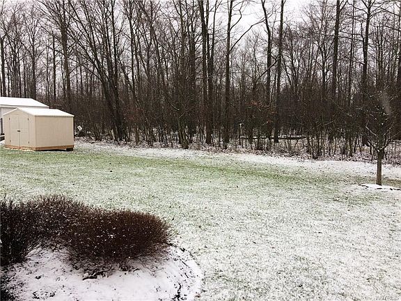 3rd image of 64 Ashley Dr