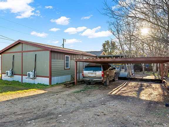 2nd image of 123 Whitewing Dr