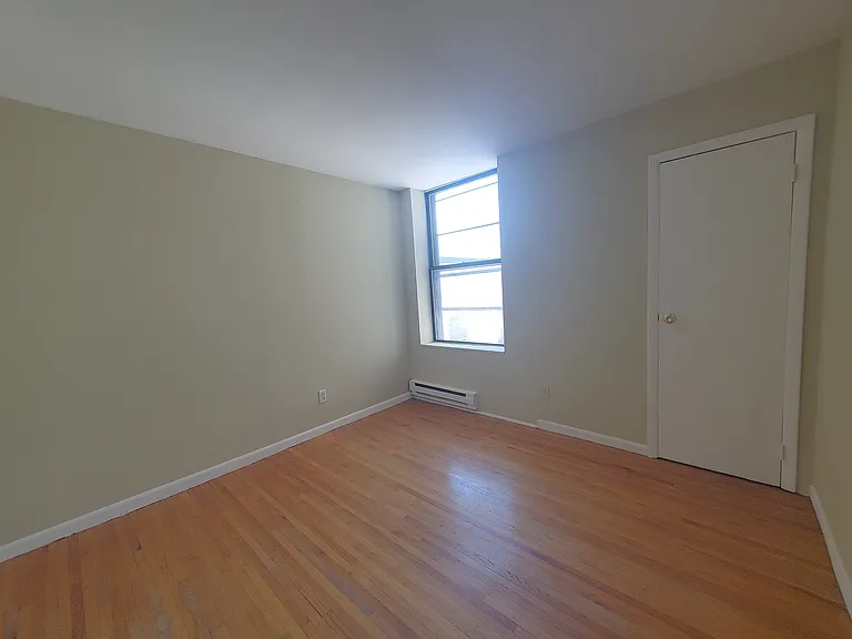 1734 Willow Ave #3B — Photo 8