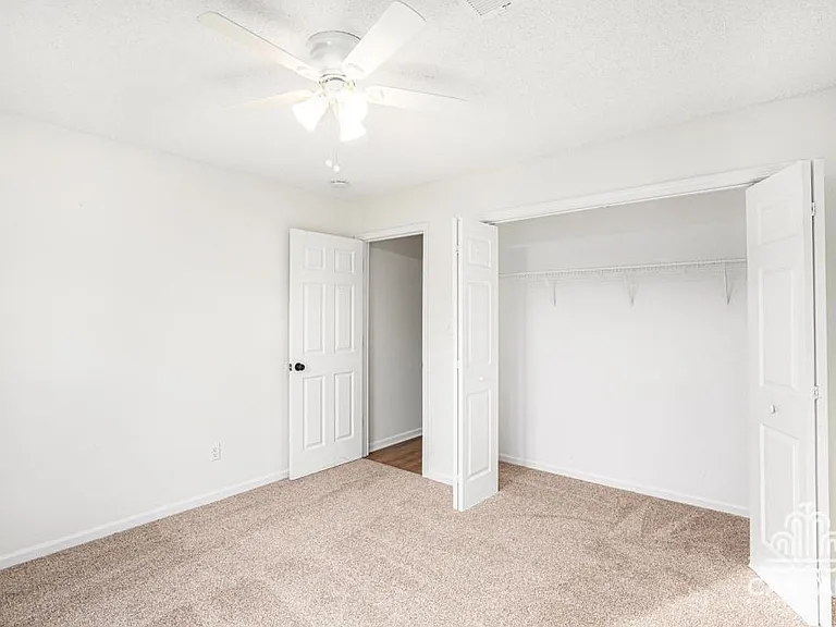 639 N Queen Ridge Ct — Photo 13
