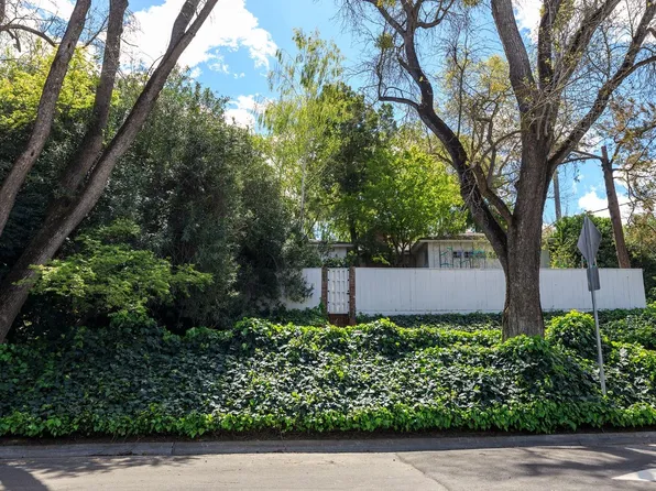 1206 Edgebrook Dr, Modesto, CA 95354