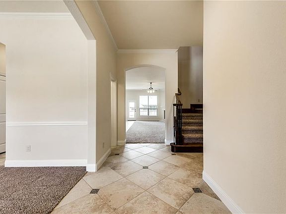 4th image of 8340 Meadow Sweet Ln