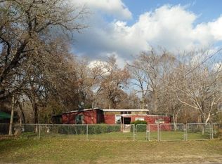 7409 Meadow Dr, Frankston, TX 75763