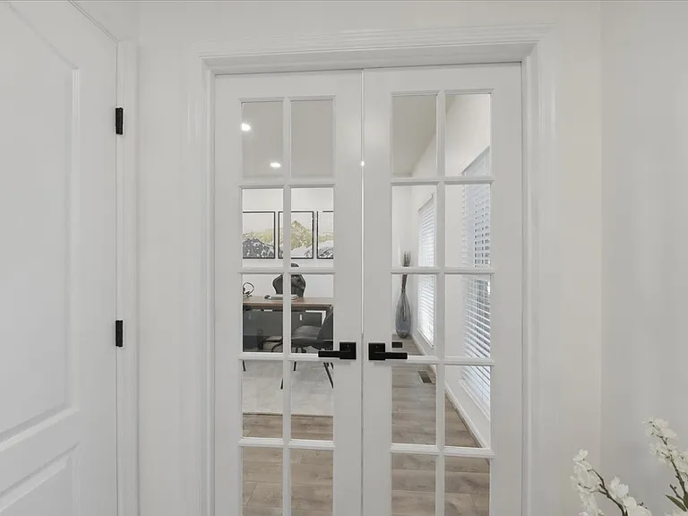 5920 Thornberry Ct — Photo 11