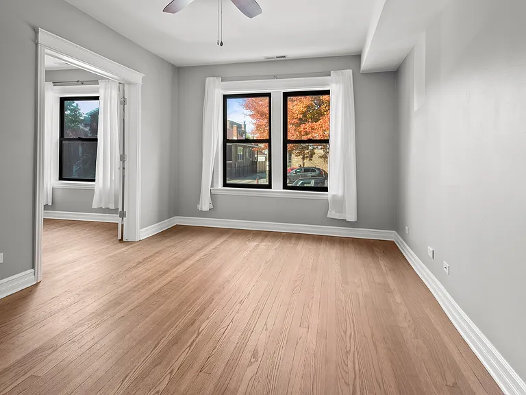 2211 W Winona St #1 — Photo 5