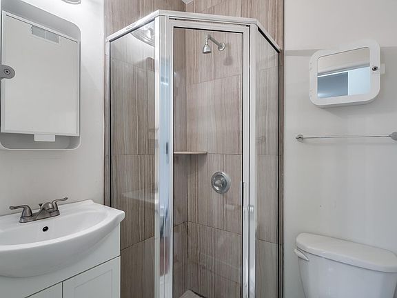 4th image of 1200 Point Breeze Ave #203