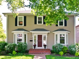 1221 Griffith Rd, Lake Forest, IL 60045