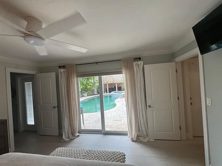 2031 NE 62nd Ct — Photo 9