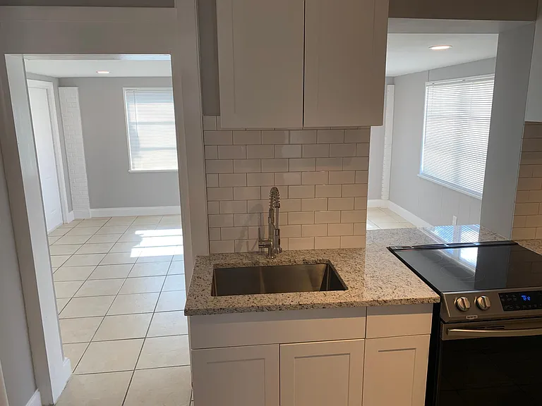 5002 Parker Ave — Photo 19