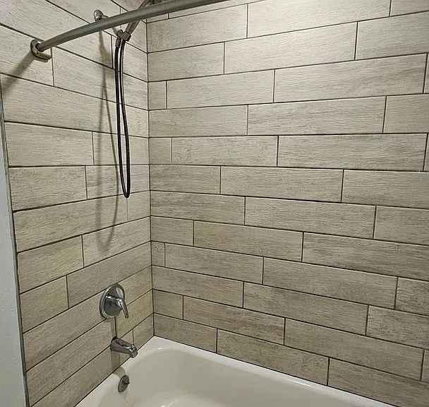 219 Candelaria Rd NW — Photo 5