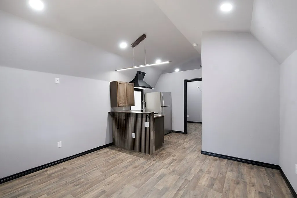 1 bed, 1.0 bath, 440 sqft, $950 — Photo 3