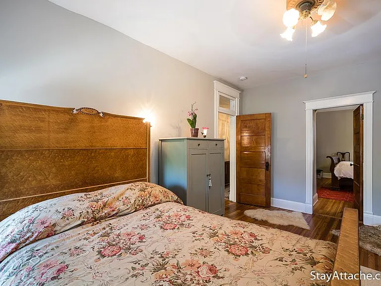 723 5th St NE — Photo 26