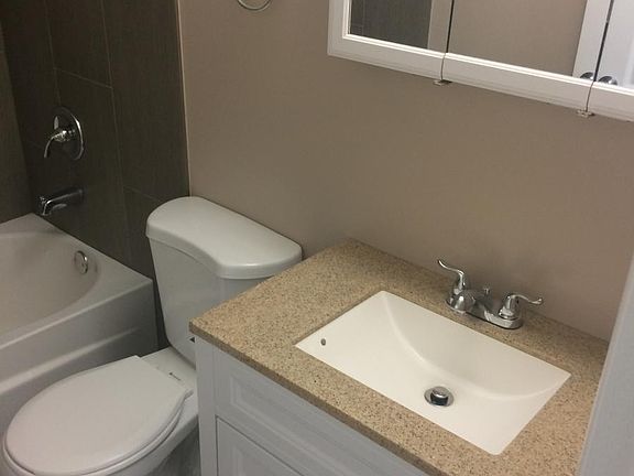4th image of 9038 Franklin Ct #1