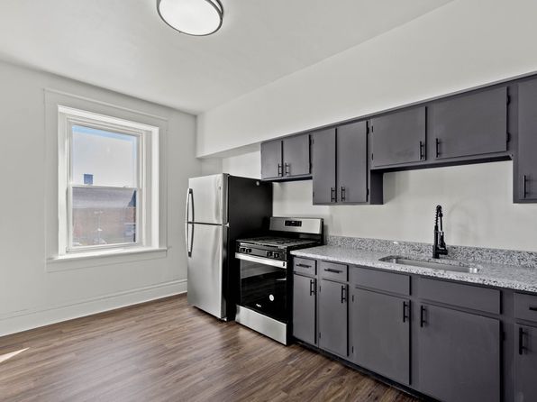 6 E Pike St APT 2