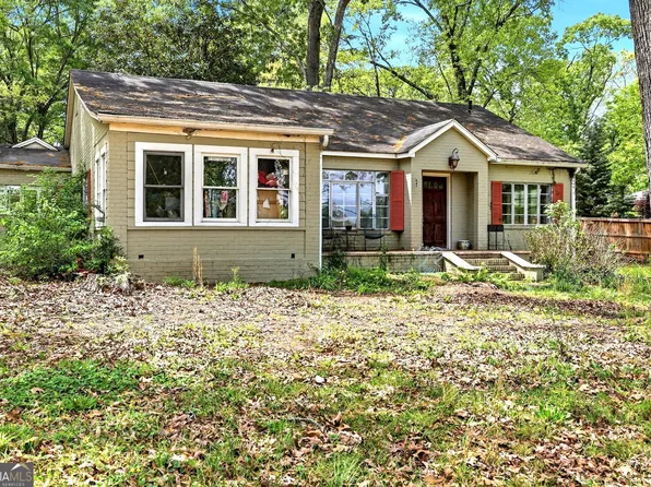 642 Skyline Dr, Toccoa, GA 30577