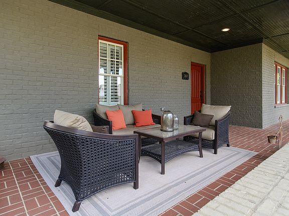 3rd image of 3869 Village Center Dr