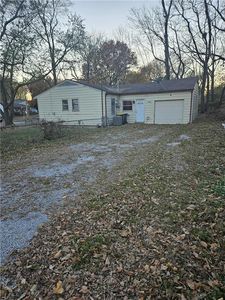 7334 NE 51st St, Kansas City, MO, 64119