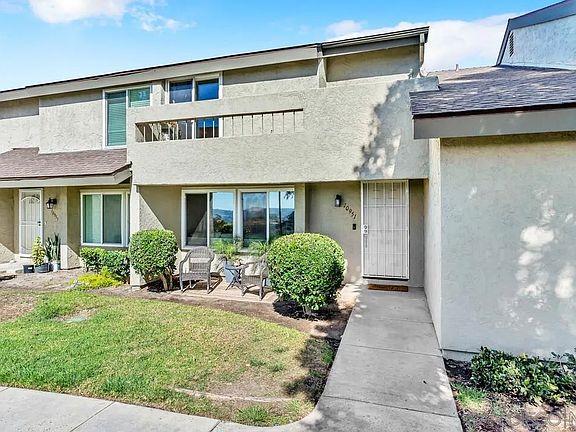 3rd image of 10951 Clairemont Mesa Blvd