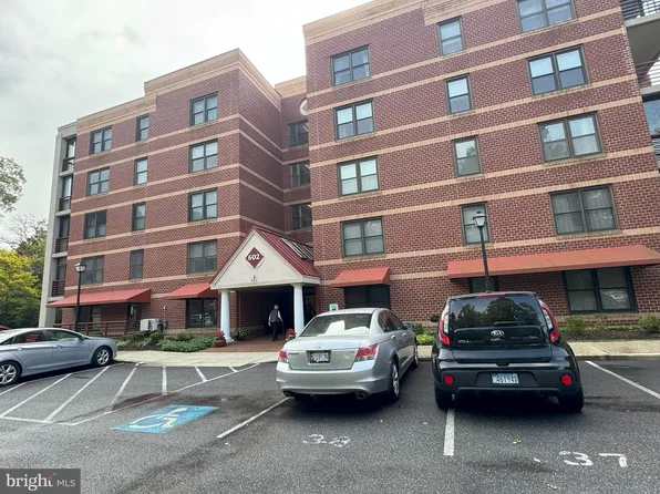 602 McKinsey Park Dr APT 406, Severna Park, MD 21146