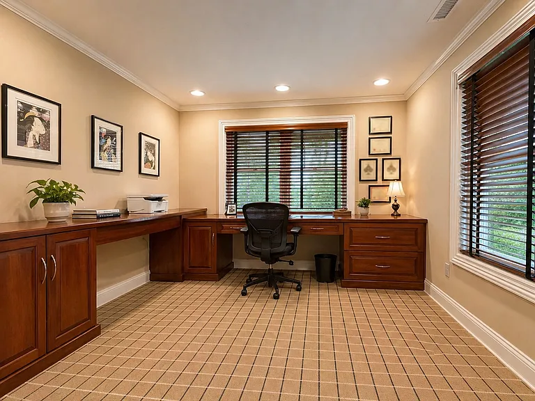11 Twin Circle Dr — Photo 10