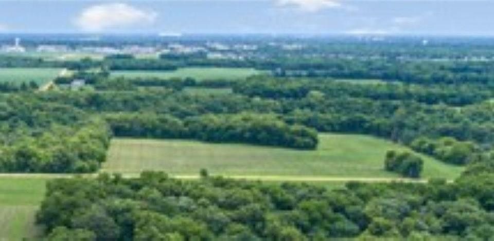 1st image of Deerwood Trl