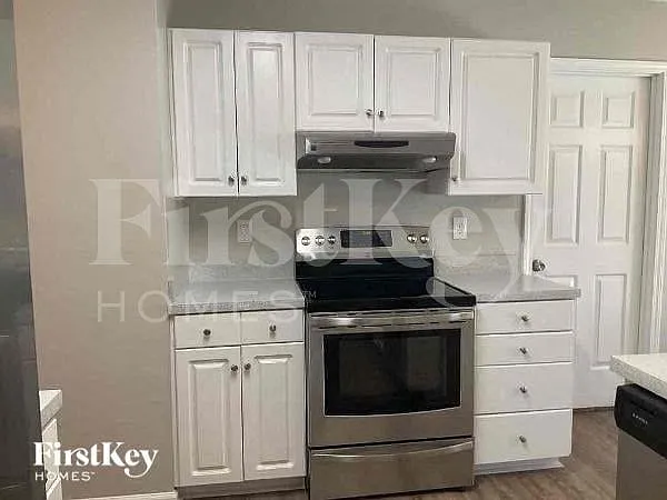 109 W Bank Dr — Photo 6