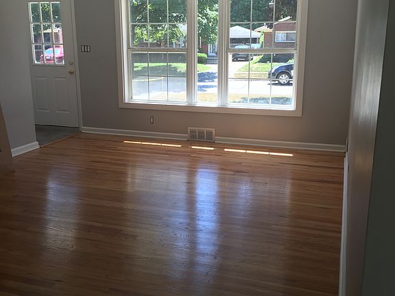 2nd image of 29208 Brody Ave