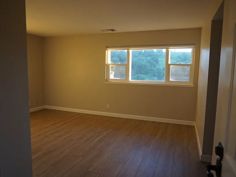 392 Duperu Dr — Photo 12