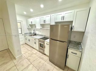 550 SW 10th St APT 6, Miami, FL 33130