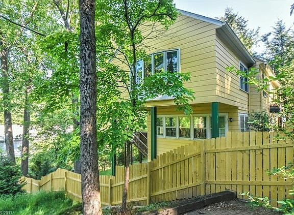 4th image of 6 Vineyard Pl