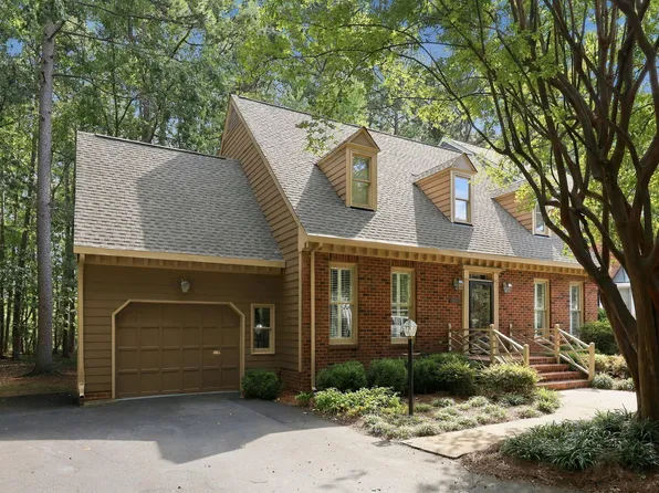 6122 Friars Walk Pl, Raleigh, NC 27609