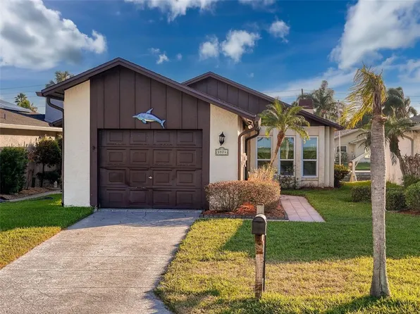 3974 Marine Pkwy, New Port Richey, FL 34652