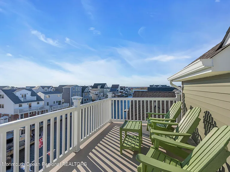 411 Harding Ave — Photo 67