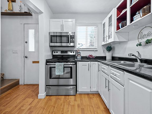 5th image of 13616 67th Ave #231