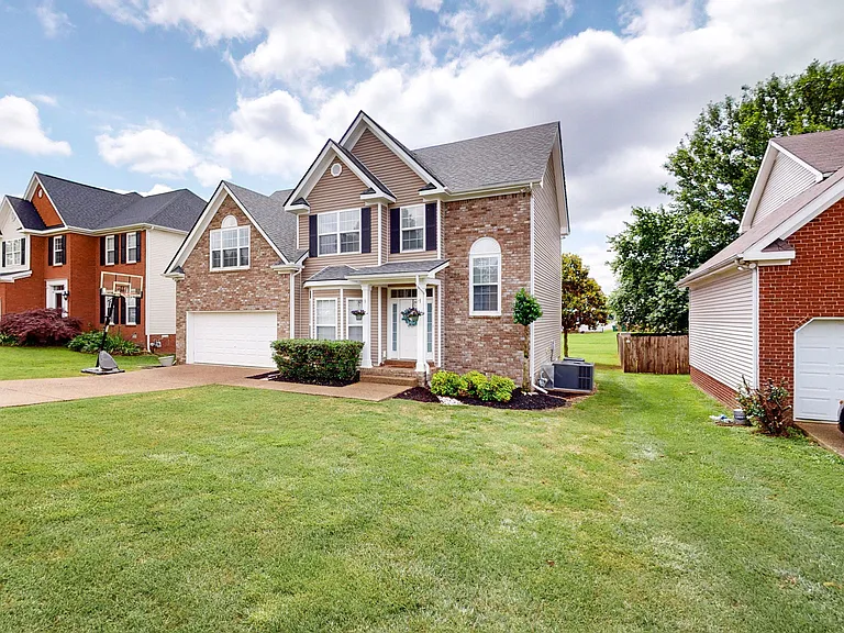 2259 Dewey Dr — Photo 32