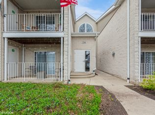 736 N Gary Ave UNIT 208, Carol Stream, IL