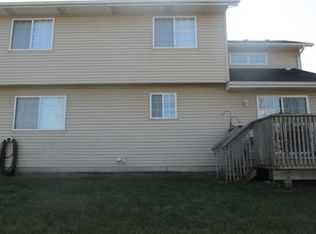 989 Patricia Ln, Crete, IL 60417