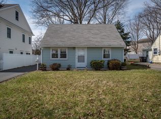 34 Albin Rd, Stamford, CT 06902