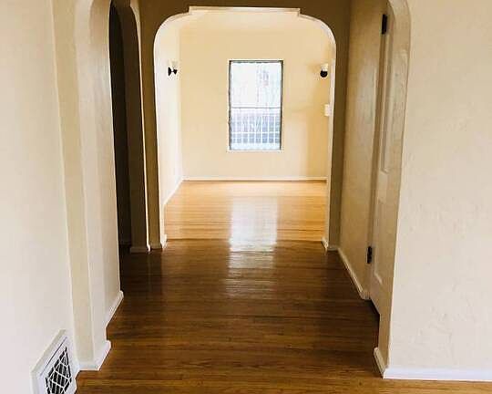 4th image of 8434 Blackburn Ave