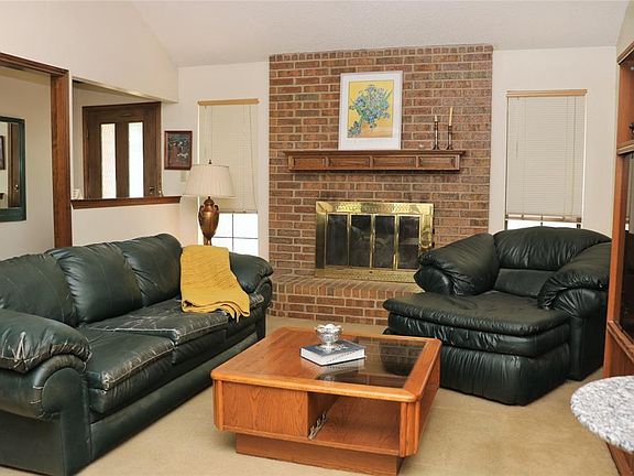 3rd image of 1235 Brookfield Ln