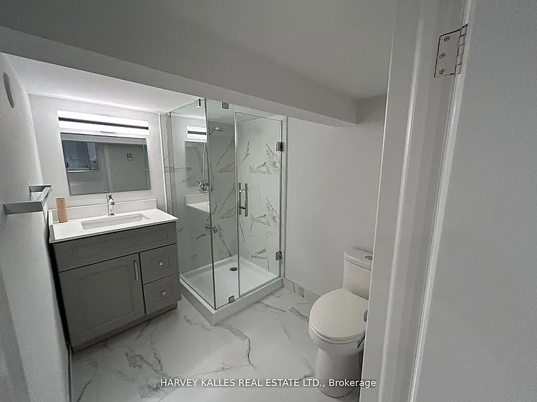 207 Old Orchard Grv — Photo 10