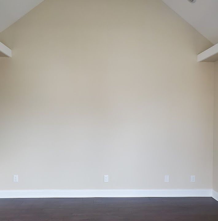 1st image of 406 E Unaka Ave #4