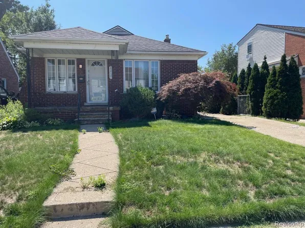 23737 Hollander St, Dearborn, MI 48128