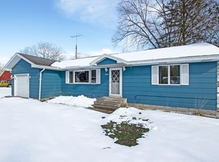 4084 Riverview Dr S, Hesperia, MI 49421
