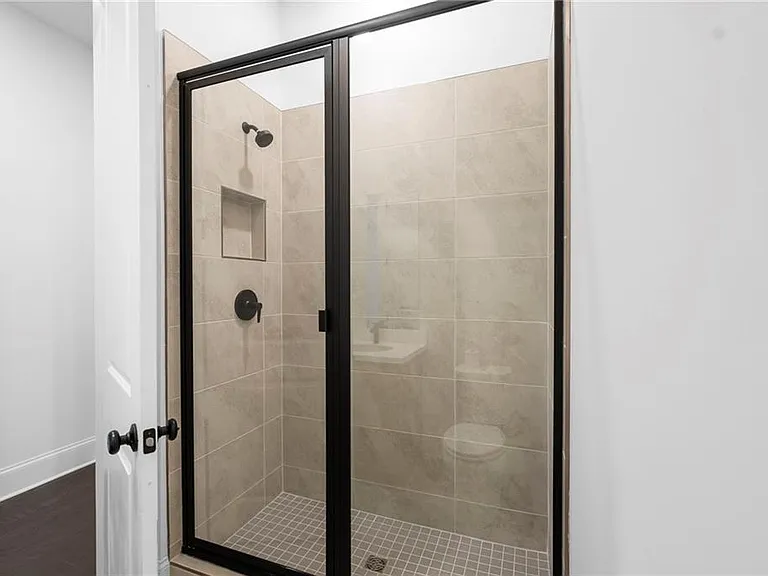 1042 Winding Branch Dr — Photo 13