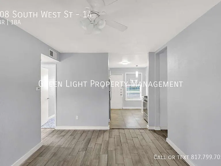 308 S West St #14 — Photo 10