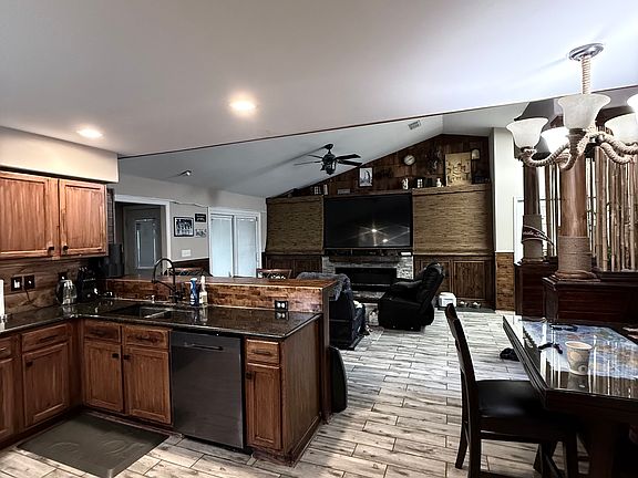 5th image of 2768 Laurelwood Ln