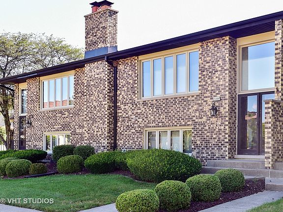 2nd image of 15309 Aubrieta Ln