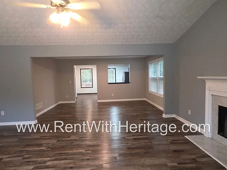 1550 Cedar Hl — Photo 8